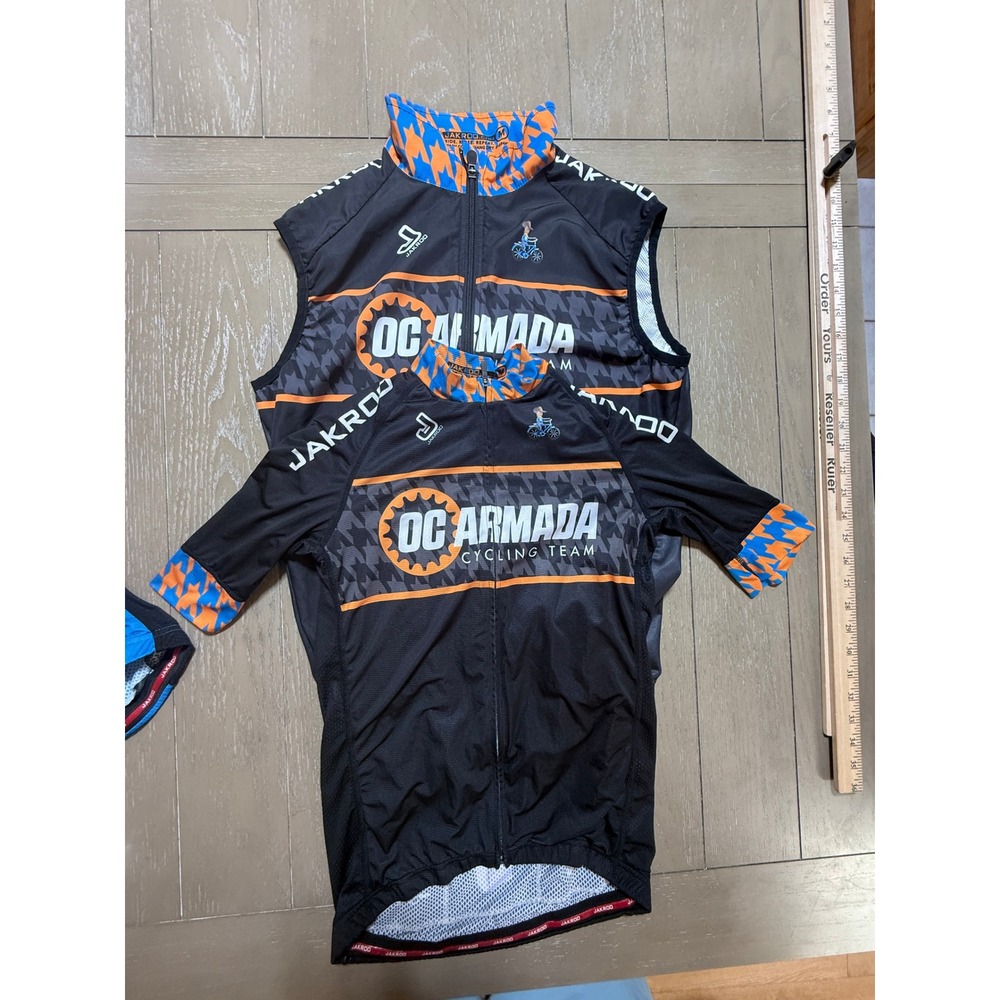 Jakroo Cycling Jersey and Vest Mens Medium Black Orange OC Armada Cycling LOT